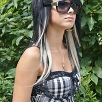 Sarah Parra Photo 7