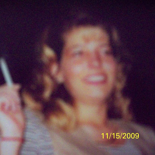 Laura Mallory Photo 14