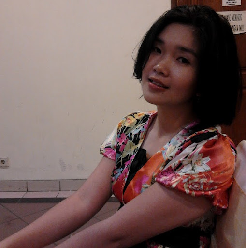 Claudia Ong Photo 7