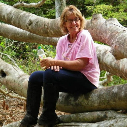 Debbie Holly Photo 26