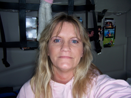 Debra Hanson Photo 17