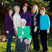 Ellen Bush Photo 37