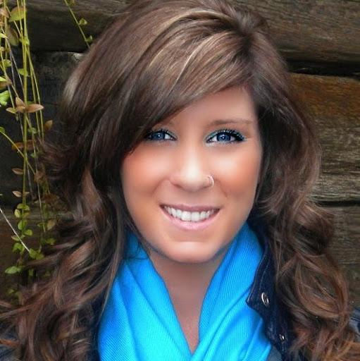 Lindsay Bush Photo 15