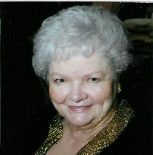 Deanna Packer Photo 14