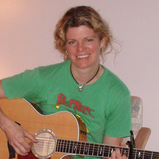 Kelly Vaughn Photo 6