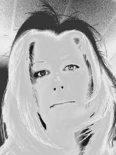 Susan Thayer Photo 33