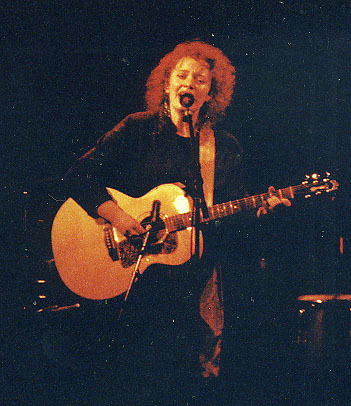 Jo Thomas Photo 36