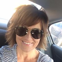 Traci Roberts Photo 11