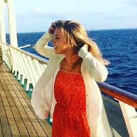 Hannah Robbins Photo 33
