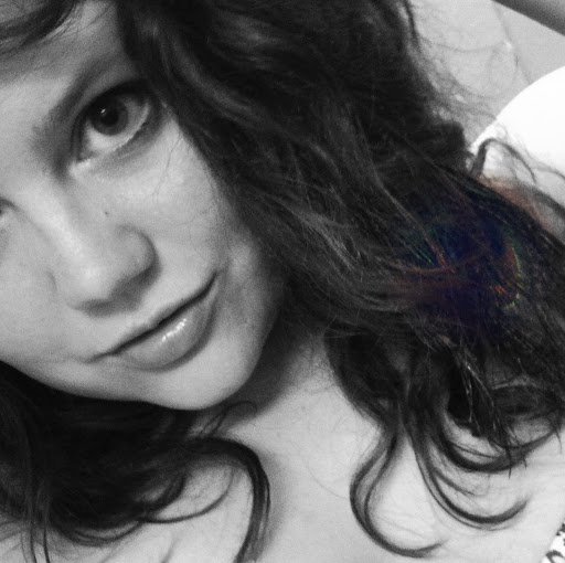 Allison Buckley Photo 13