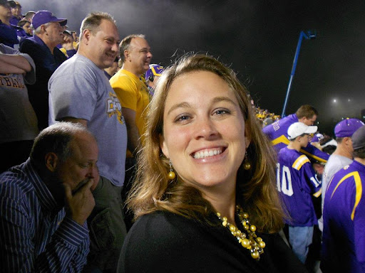 Suzanne Miller Photo 17
