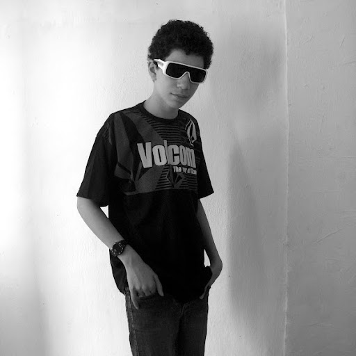 Victor Antonio Photo 24