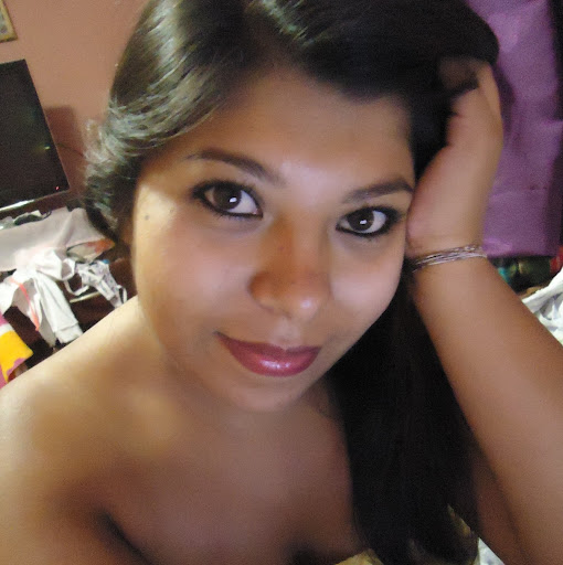 Alejandra Morales Photo 39