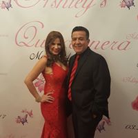 Elizabeth Lara Photo 21