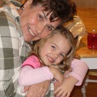 Jackie Chisholm Photo 7