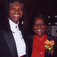 Carolyn Mobley Photo 11