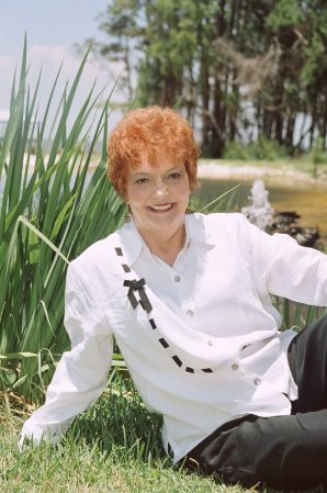 Linda White Photo 23