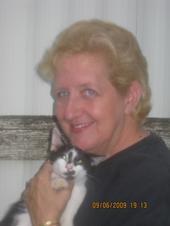 Linda Simmons Photo 25