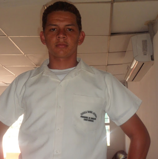 Edwin Chaparro Photo 17