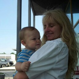 Donna Yates Photo 45