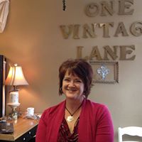 Lori Compton Photo 10