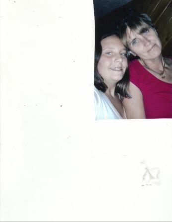 Julie Russell Photo 29