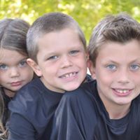 Heather Hobbs Photo 14