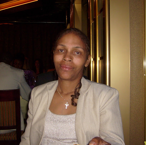 Phyllis Hill Photo 31