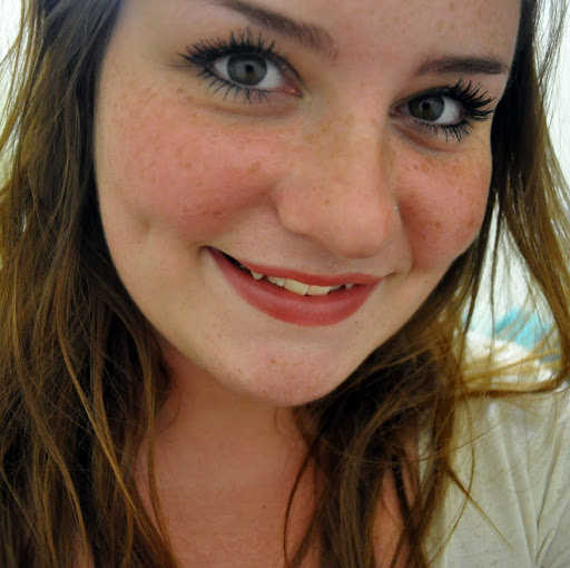 Taryn Walker Photo 30