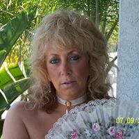 Christina Busch Photo 13