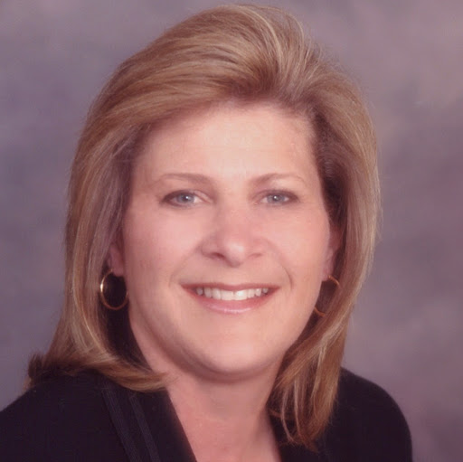 Connie Mackey Photo 10