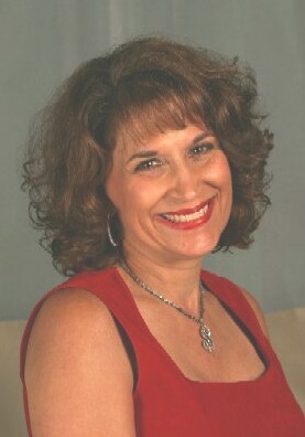 Suzanne Green Photo 33