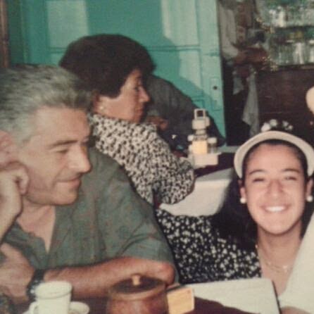 Paula Lucero Photo 6