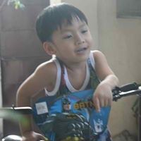 Adam Reyes Photo 12