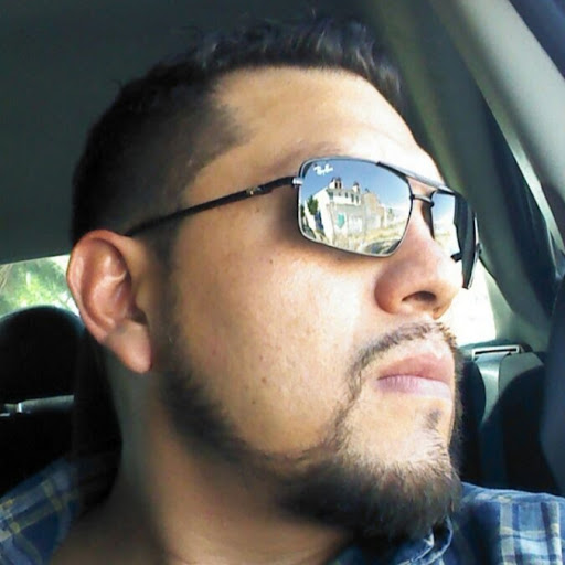 Hector Cisneros Photo 32