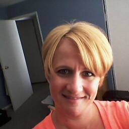 Traci Johnson Photo 16