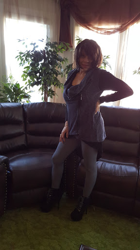 Yvette Walker Photo 46