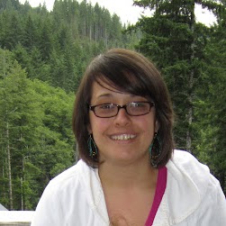 Heather Hurlbert Photo 13