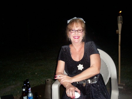 Susan Myers Photo 16