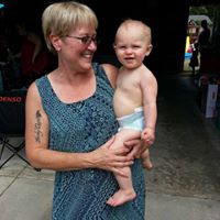 Vickie Hartman Photo 15