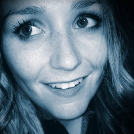 Hannah Bullock Photo 24