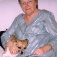 Penelope Smith Photo 32