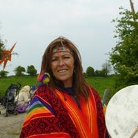 Carolyn Flynn Photo 33