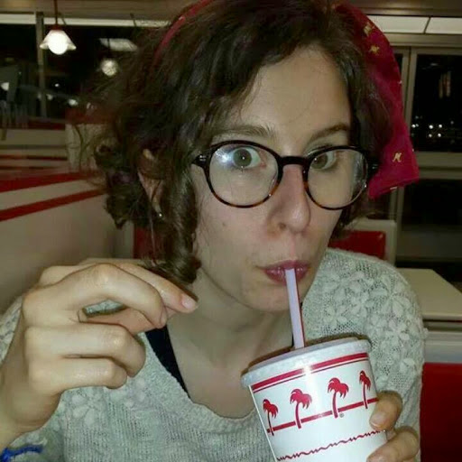 Elise Short Photo 20