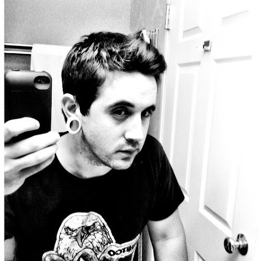 Derek Ray Photo 11