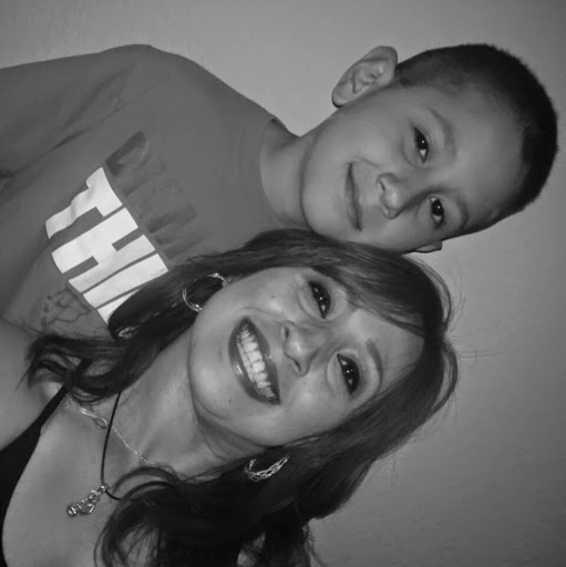 Tina Solis Photo 32