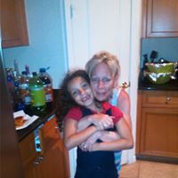 Laurel Myers Photo 17