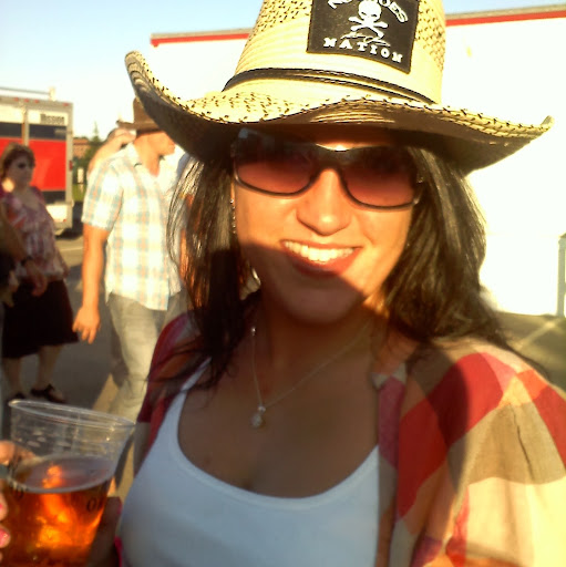 Heather Ambrose Photo 31
