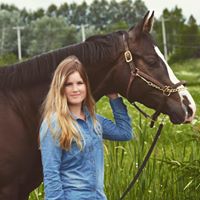 Alicia Bouchard Photo 18