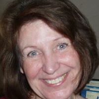 Linda Andrews Photo 17